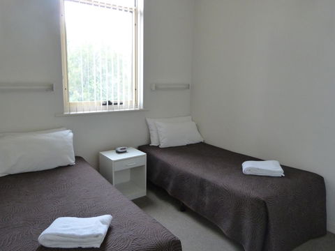 Glenelg Holiday Apartments - Corfu - Accommodation Redcliffe 11
