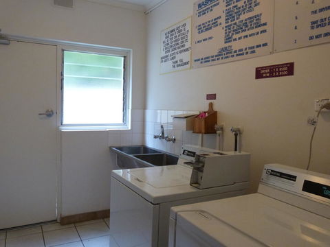 Glenelg Holiday Apartments - Corfu - Accommodation Redcliffe 15