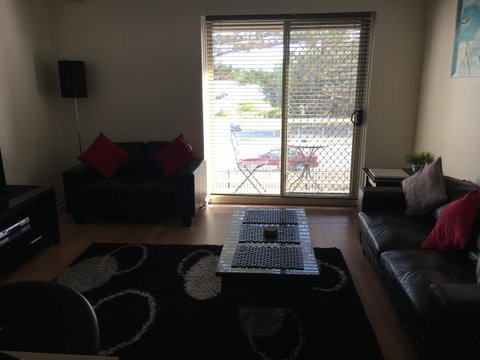Adelaide - Semaphore Beach Front - Accommodation Redcliffe 3