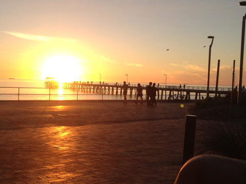 Adelaide - Semaphore Beach Front - Accommodation Redcliffe 6