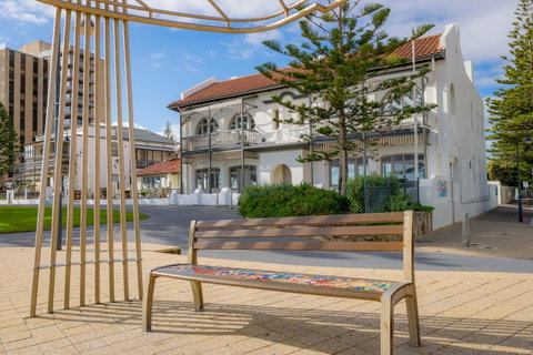 Seawall Apartments - Accommodation Redcliffe 15