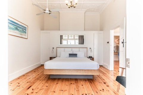 Seawall Apartments - Accommodation Redcliffe 6