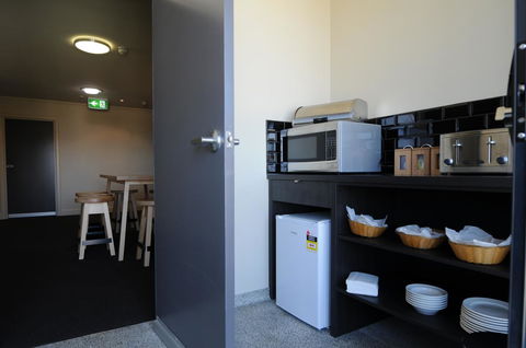 Mansfield Park Hotel - Accommodation Redcliffe 9