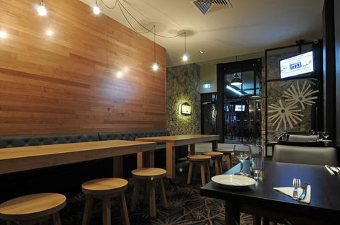 Mansfield Park Hotel - Accommodation Redcliffe 5