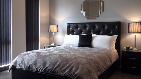 Casavino Luxury Villa - Accommodation Redcliffe 21