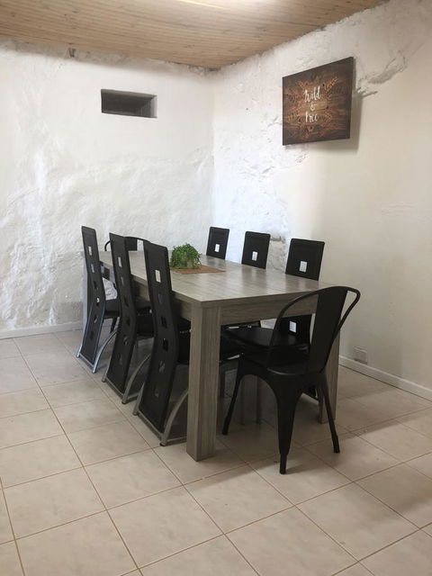 Aussie Opal Diggers Outback Retreat-Undergound - Accommodation Redcliffe 15