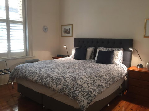 8 Osborne - Accommodation Redcliffe 10