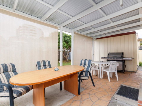 Wyvern - Accommodation Redcliffe 7