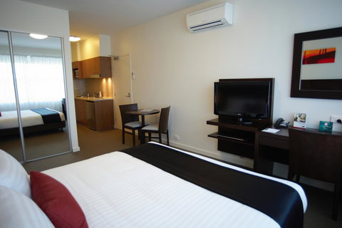 Quest Mawson Lakes - Accommodation Redcliffe 3