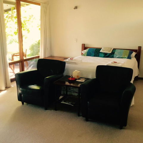 STUDIO ECHUNGA Adelaide Hills - Accommodation Redcliffe 8