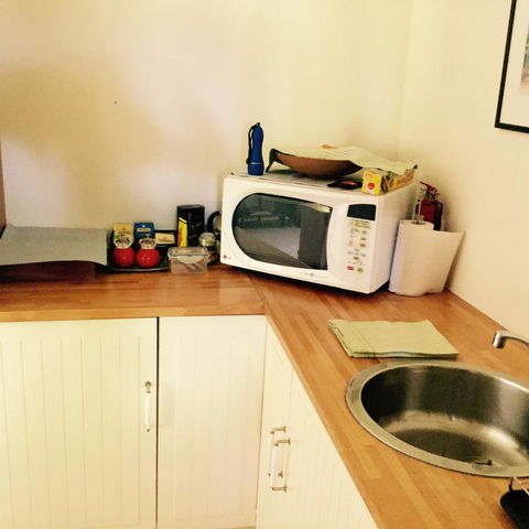 STUDIO ECHUNGA Adelaide Hills - Accommodation Redcliffe 11