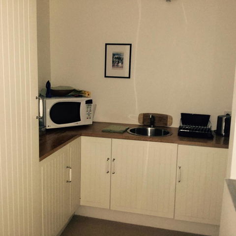 STUDIO ECHUNGA Adelaide Hills - Accommodation Redcliffe 12