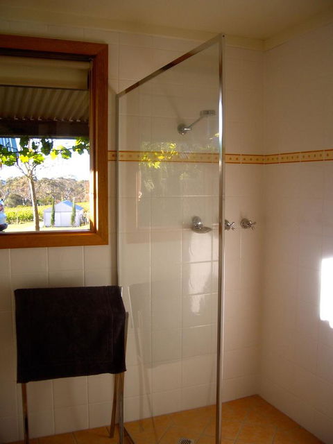 STUDIO ECHUNGA Adelaide Hills - Accommodation Redcliffe 14