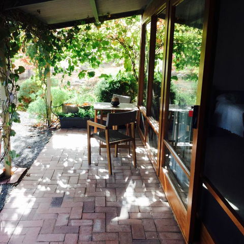 STUDIO ECHUNGA Adelaide Hills - Accommodation Redcliffe 1