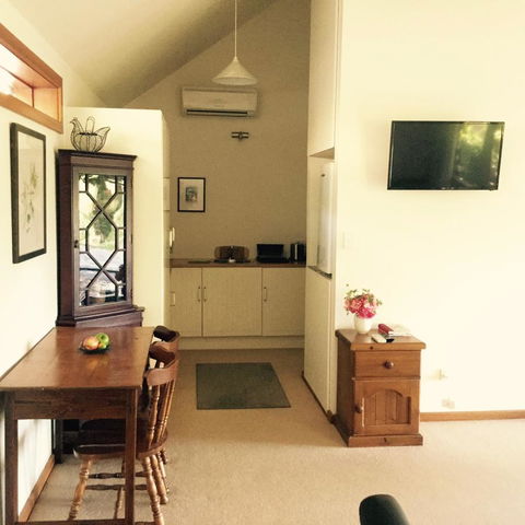 STUDIO ECHUNGA Adelaide Hills - Accommodation Redcliffe 2