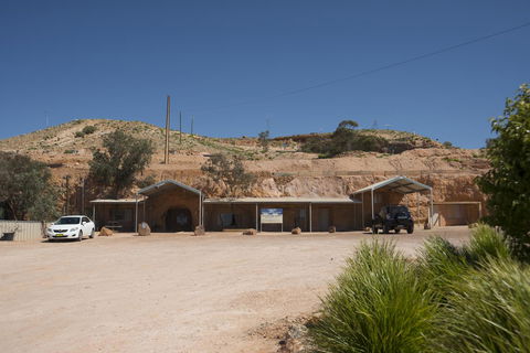 Ali\'s Underground Studio - Accommodation Redcliffe 15