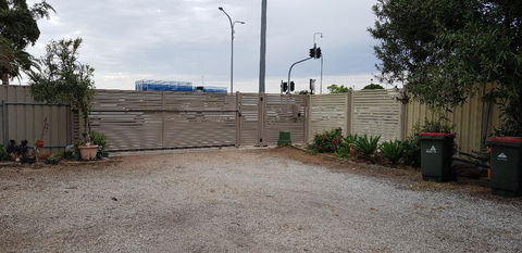 Unit In Marion - Accommodation Redcliffe 2