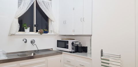 Unit In Marion - Accommodation Redcliffe 7