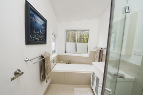 Smiths Lake House - Accommodation Redcliffe 19