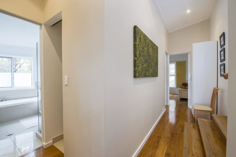 Smiths Lake House - Accommodation Redcliffe 21