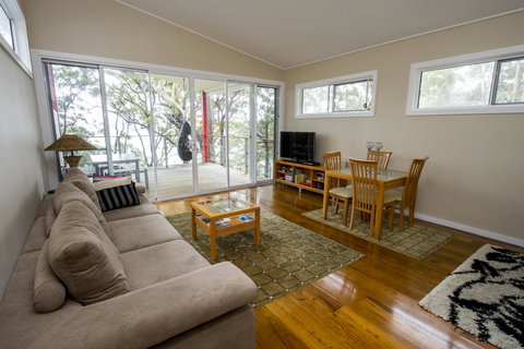 Smiths Lake House - Accommodation Redcliffe 23