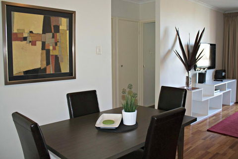 Adelaide DressCircle Apartments - Archer Street - Accommodation Redcliffe 23