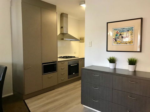 Adelaide DressCircle Apartments - Archer Street - Accommodation Redcliffe 1