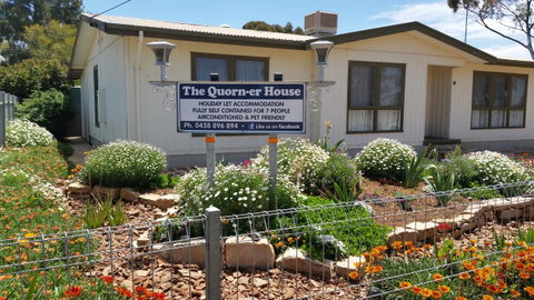 The Quorn-er House - Accommodation Redcliffe 0