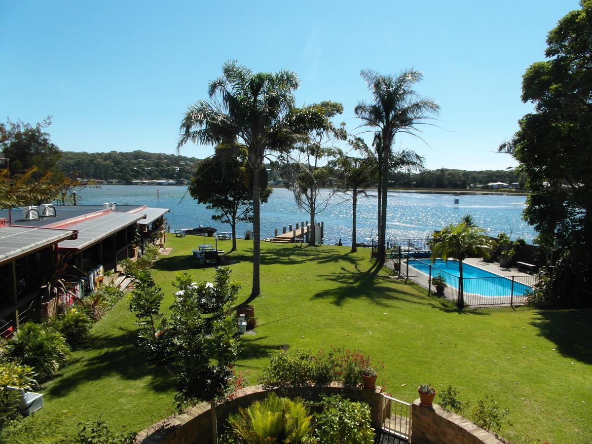 Burrill Lake NSW Accommodation Redcliffe