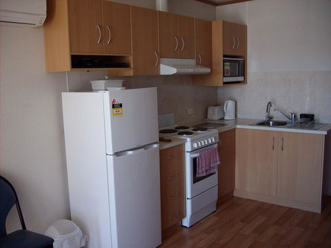 Jacko's Holiday Cabins - Accommodation Redcliffe 1
