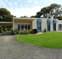 SeaShells Penneshaw - Accommodation Redcliffe