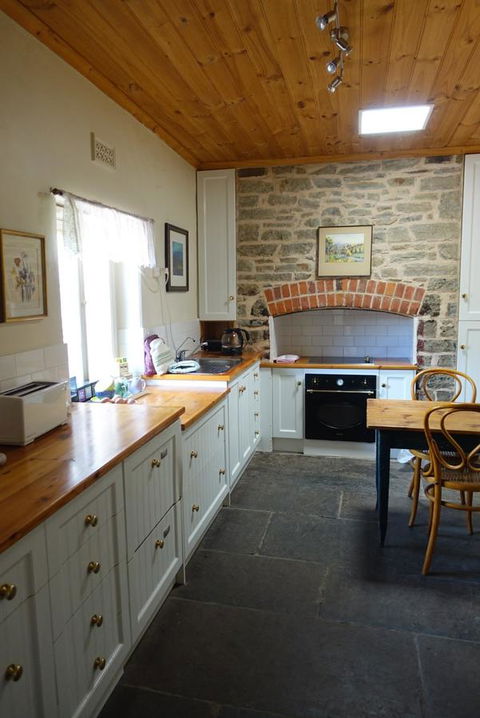 Amy\'s House Bed & Breakfast - Accommodation Redcliffe 36