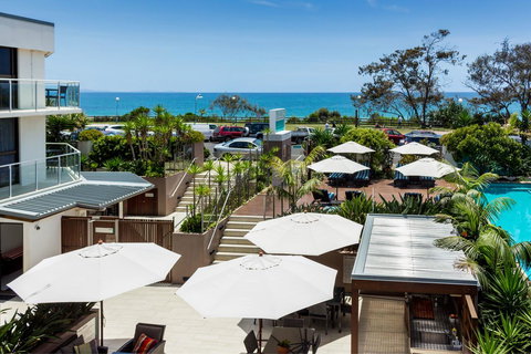 Bayview Beachfront Apartments, In Town Right On The Beach - Accommodation Redcliffe 11