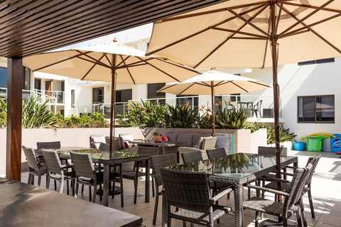 Bayview Beachfront Apartments, In Town Right On The Beach - Accommodation Redcliffe 25