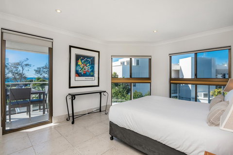 Bayview Beachfront Apartments, In Town Right On The Beach - Accommodation Redcliffe 37