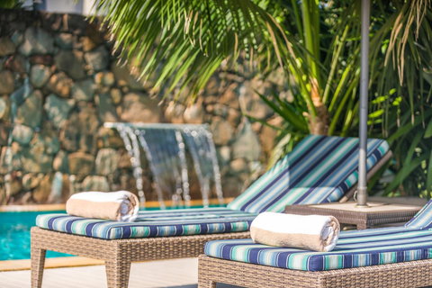 Bayview Beachfront Apartments, In Town Right On The Beach - Accommodation Redcliffe 4