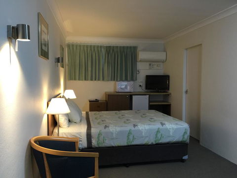 Ten Dollar Town Motel - Accommodation Redcliffe 30