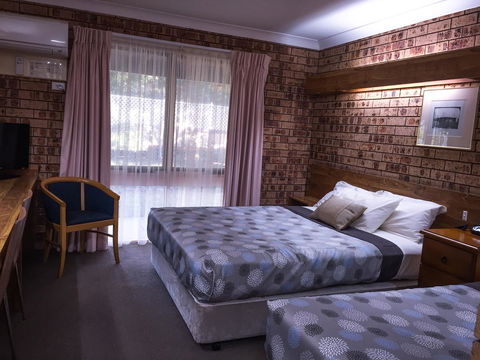 Ten Dollar Town Motel - Accommodation Redcliffe 5