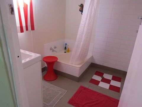 The Pig And Whistle - Accommodation Redcliffe 11