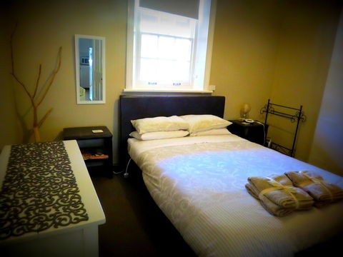 The Pig And Whistle - Accommodation Redcliffe 10