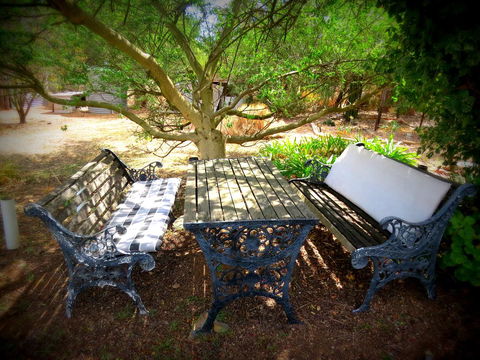 The Pig And Whistle - Accommodation Redcliffe 6