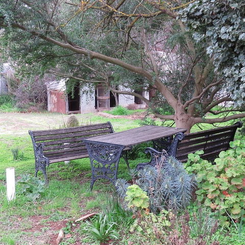 The Pig And Whistle - Accommodation Redcliffe 1