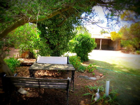 The Pig And Whistle - Accommodation Redcliffe 5