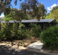 Hilltop Too - Accommodation Redcliffe