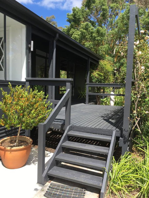 Hilltop Too - Accommodation Redcliffe 1