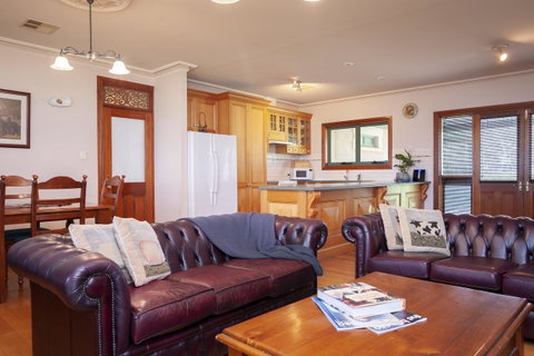 Angaston Saleyards Luxury Accommodation - Accommodation Redcliffe 5