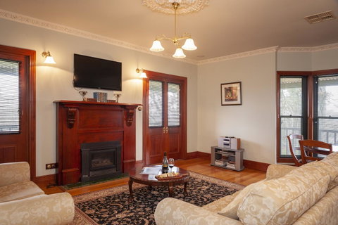 Angaston Saleyards Luxury Accommodation - Accommodation Redcliffe 8