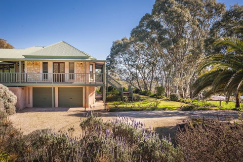 Angaston Saleyards Luxury Accommodation - Accommodation Redcliffe 22