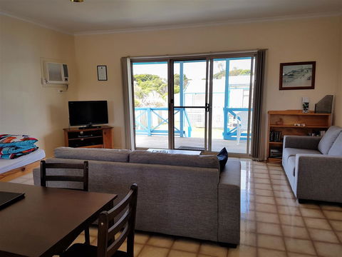 Marion Bay Holiday Villas - Accommodation Redcliffe 10