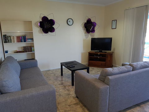 Marion Bay Holiday Villas - Accommodation Redcliffe 11